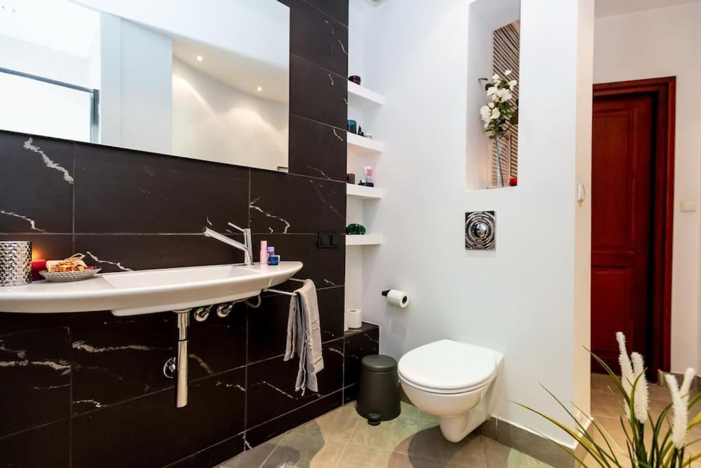 Elegant And Cozy In The Amazing Part Of Downtown * Varsovia