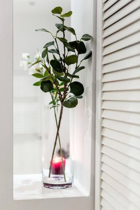 Elegant And Cozy In The Amazing Part Of Downtown Apartment Warsaw